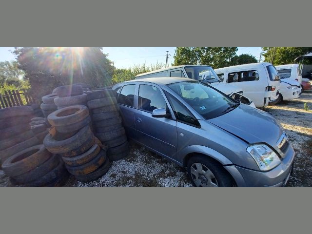 bontott OPEL MERIVA A Jobb első Sárvédő