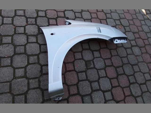 bontott OPEL MERIVA A Jobb első Sárvédő