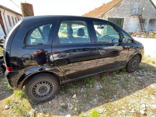 bontott OPEL MERIVA A Jobb első Vízlehúzó Gumicsík