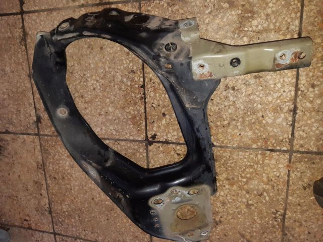 bontott OPEL MERIVA A Jobb Fényszóró Tartó