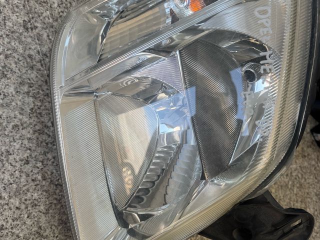 bontott OPEL MERIVA A Jobb Fényszóró