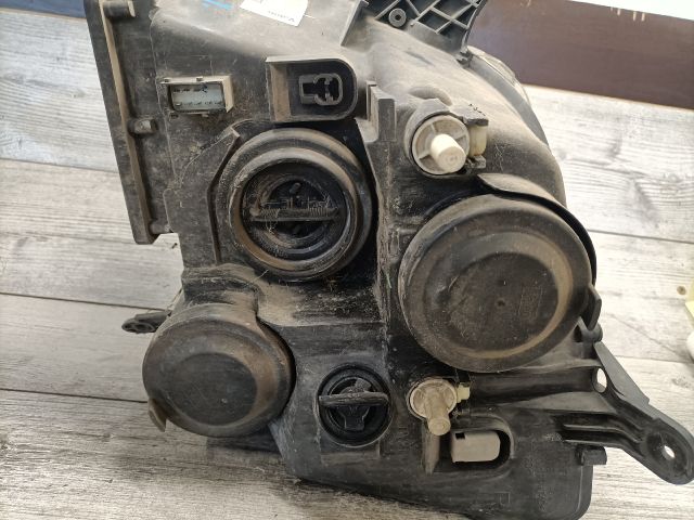 bontott OPEL MERIVA A Jobb Fényszóró