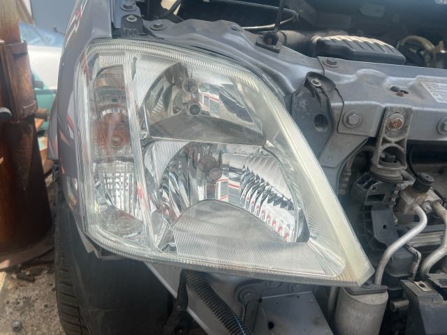 bontott OPEL MERIVA A Jobb Fényszóró