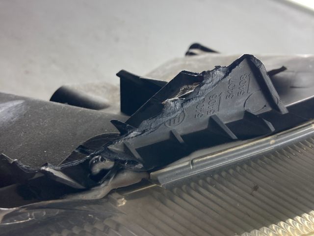 bontott OPEL MERIVA A Jobb Fényszóró