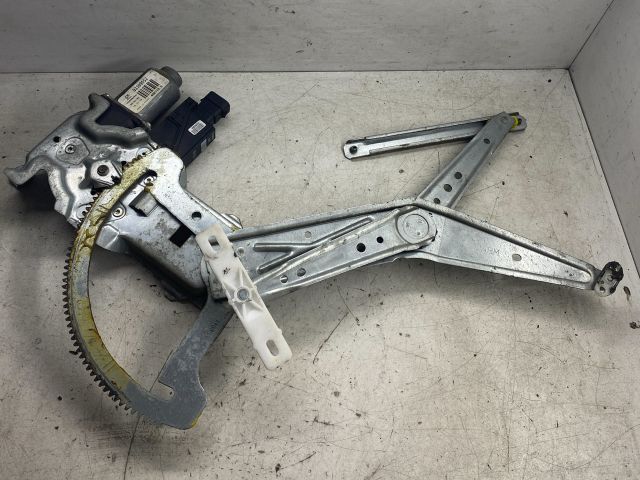 bontott OPEL MERIVA A Jobb hátsó Ablakemelő Szerkezet (Elektromos)