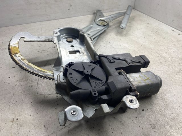 bontott OPEL MERIVA A Jobb hátsó Ablakemelő Szerkezet (Elektromos)