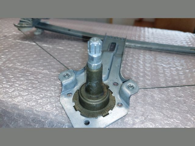 bontott OPEL MERIVA A Jobb hátsó Ablakemelő Szerkezet (Mechanikus)