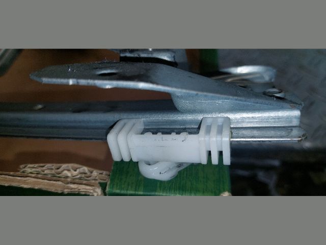 bontott OPEL MERIVA A Jobb hátsó Ablakemelő Szerkezet (Mechanikus)