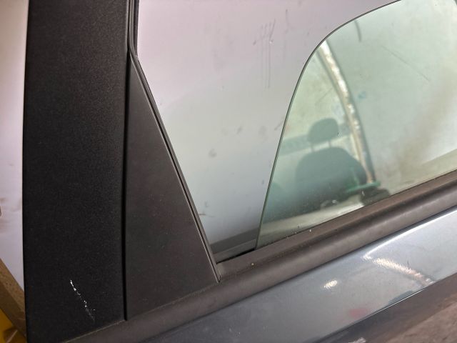 bontott OPEL MERIVA A Jobb hátsó Ajtó (Részeivel)