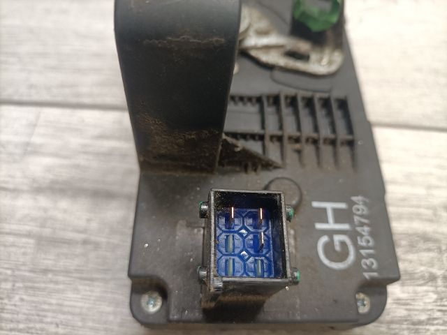 bontott OPEL MERIVA A Jobb hátsó Ajtózár