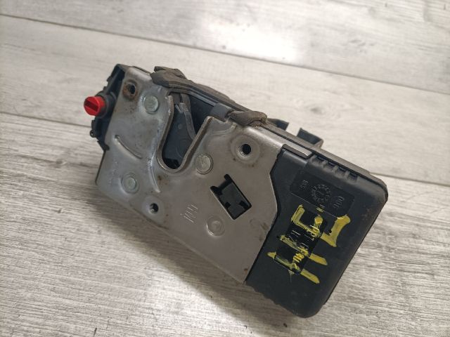 bontott OPEL MERIVA A Jobb hátsó Ajtózár