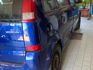 bontott OPEL MERIVA A Jobb hátsó Felső Zsanér