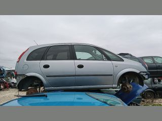 bontott OPEL MERIVA A Jobb hátsó Gumikéder