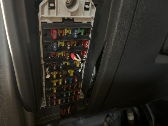 bontott OPEL MERIVA A Jobb hátsó Gumikéder