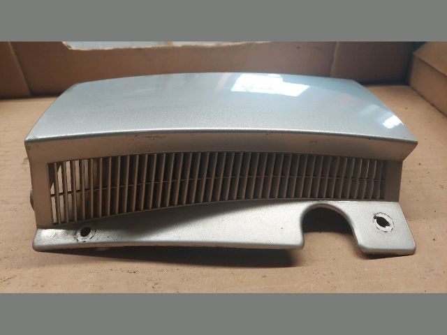 bontott OPEL MERIVA A Jobb Hátsó Lámpa Bajusz Díszléc