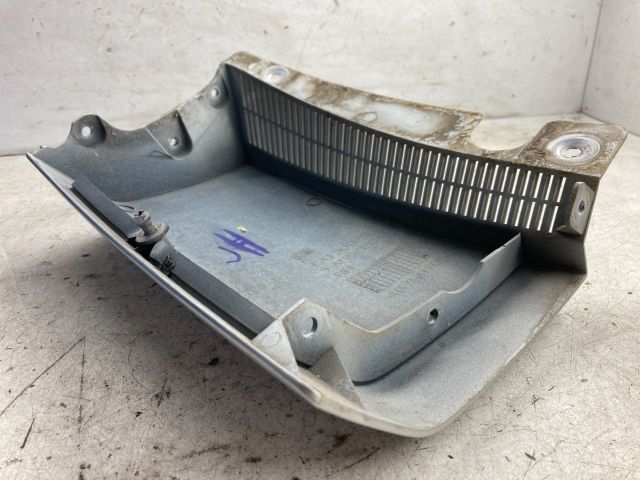 bontott OPEL MERIVA A Jobb Hátsó Lámpa Bajusz Díszléc