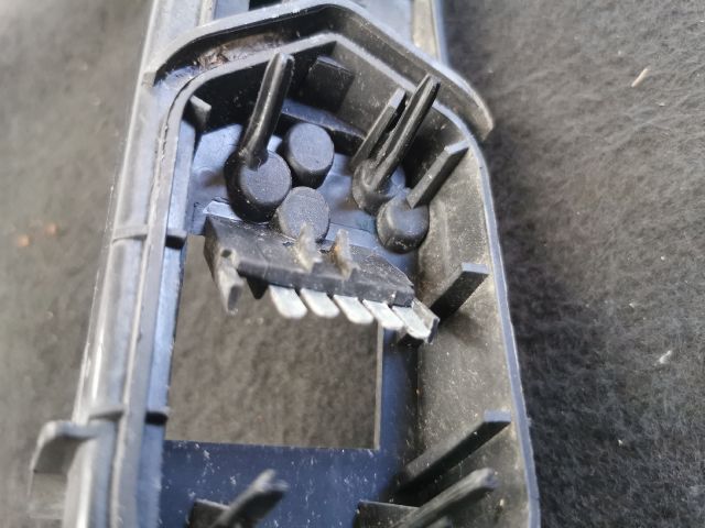 bontott OPEL MERIVA A Jobb Hátsó Lámpa Foglalat