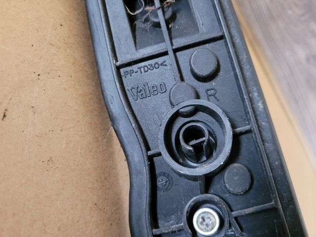 bontott OPEL MERIVA A Jobb Hátsó Lámpa Foglalat