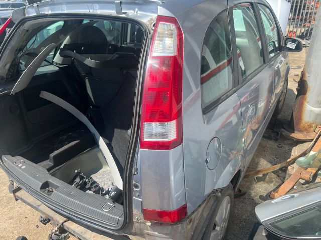 bontott OPEL MERIVA A Jobb Hátsó Lámpa
