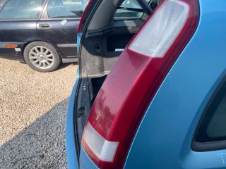 bontott OPEL MERIVA A Jobb Hátsó Lámpa