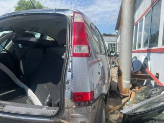 bontott OPEL MERIVA A Jobb Hátsó Lámpa