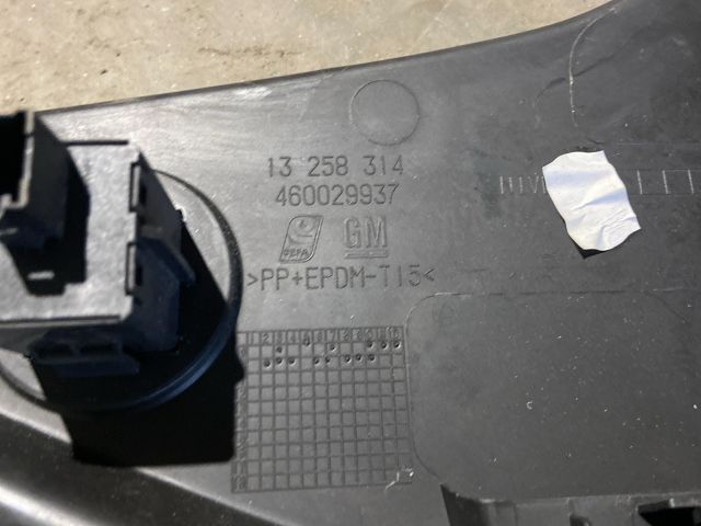 bontott OPEL MERIVA A Jobb Műszerfal Oldalkárpit