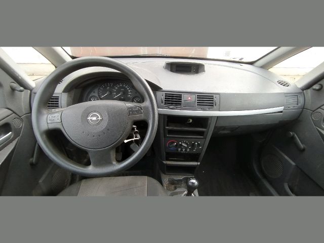 bontott OPEL MERIVA A Kalaptartó