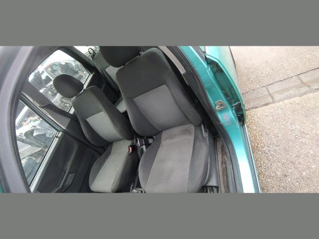 bontott OPEL MERIVA A Kalaptartó