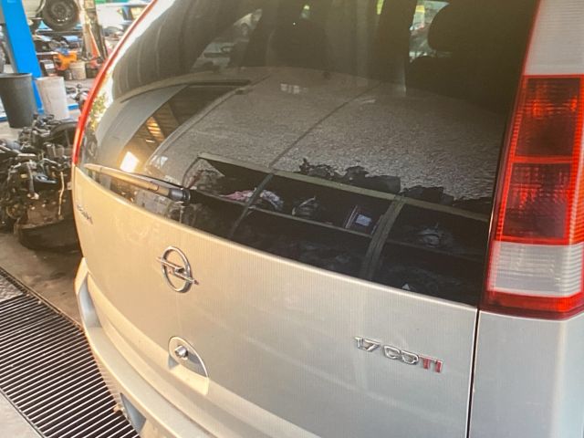 bontott OPEL MERIVA A Kerék Csavar Szett