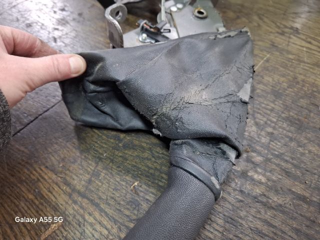 bontott OPEL MERIVA A Kézifék Kar