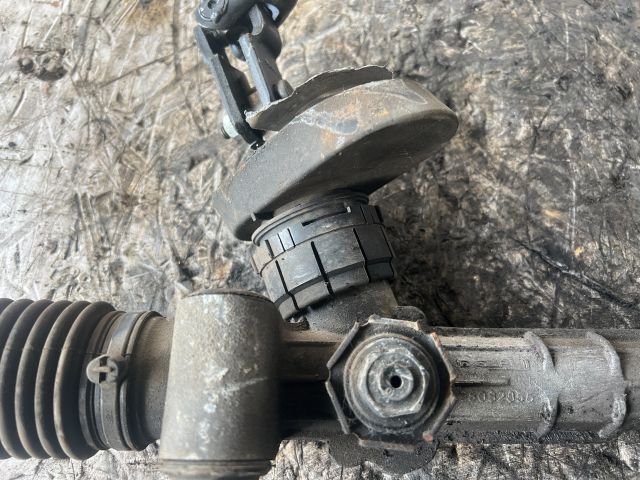 bontott OPEL MERIVA A Kormánymű Nem szervós