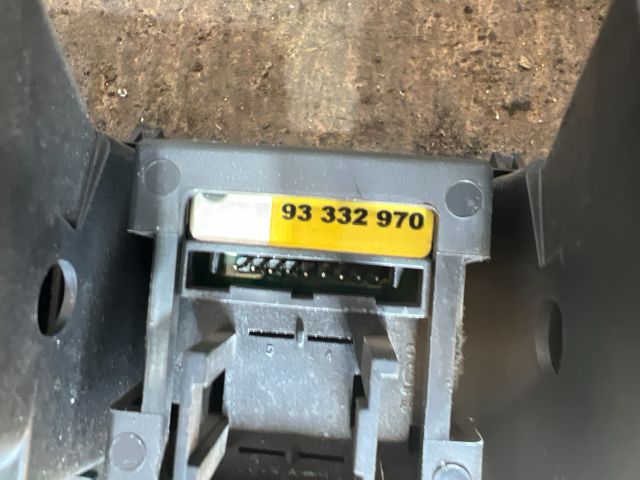 bontott OPEL MERIVA A Középső Szellőző