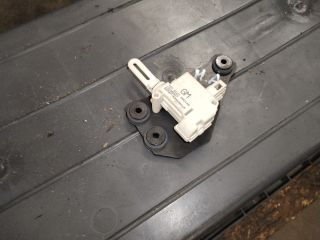 bontott OPEL MERIVA A Központizár Motor Csomagtérajtó