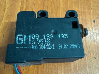 bontott OPEL MERIVA A Központizár Motor Csomagtérajtó