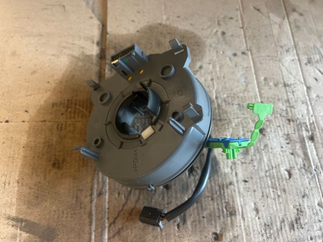 bontott OPEL MERIVA A Légzsák Átvezető Szalagkábel