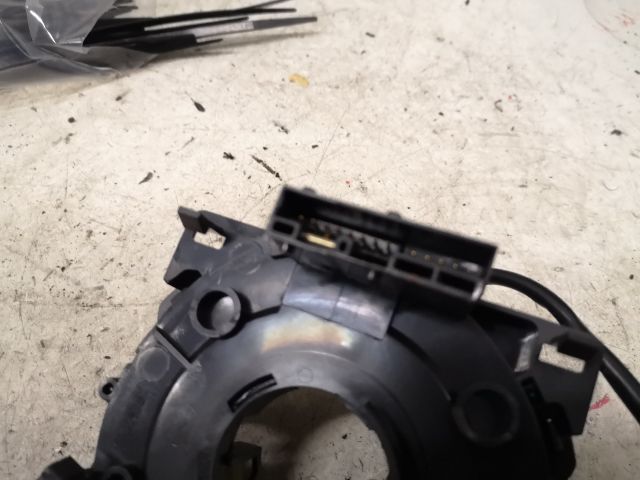 bontott OPEL MERIVA A Légzsák Átvezető Szalagkábel