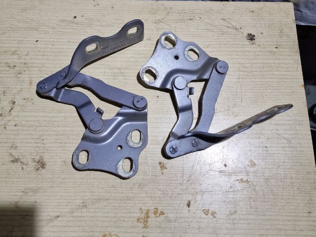 bontott OPEL MERIVA A Motorháztető Zsanér Pár