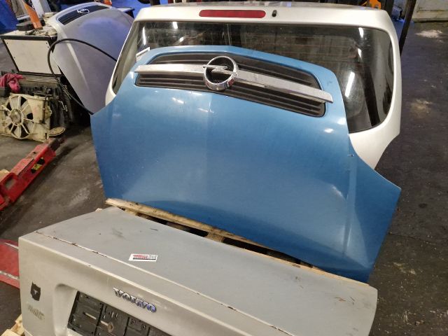 bontott OPEL MERIVA A Motorháztető