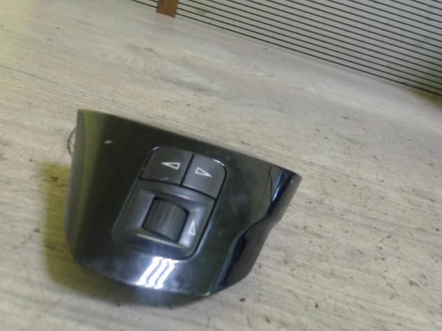 bontott OPEL MERIVA A Multikormány Kapcsoló Pár