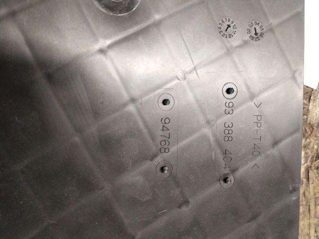 bontott OPEL MERIVA A Pollenszűrő Fedél