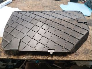 bontott OPEL MERIVA A Pollenszűrő Fedél