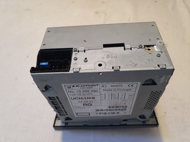 bontott OPEL MERIVA A Rádió / CD