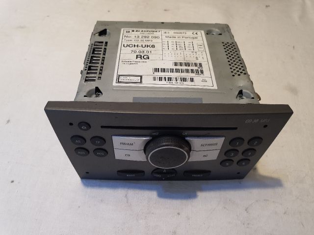 bontott OPEL MERIVA A Rádió / CD