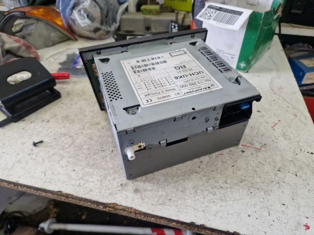 bontott OPEL MERIVA A Rádió / CD