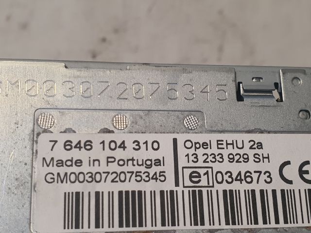 bontott OPEL MERIVA A Rádió / CD