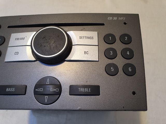 bontott OPEL MERIVA A Rádió / CD