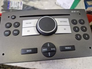 bontott OPEL MERIVA A Rádió / CD