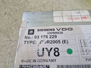 bontott OPEL MERIVA A Rádió / CD