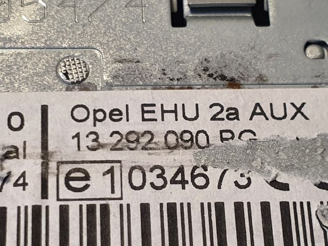 bontott OPEL MERIVA A Rádió / CD