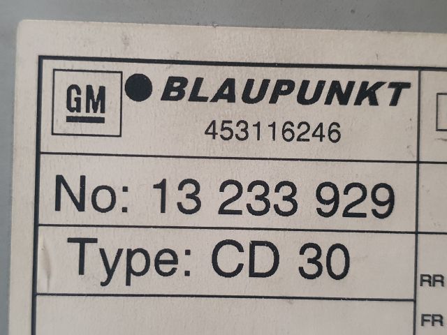 bontott OPEL MERIVA A Rádió / CD